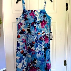 🆕Adrianna Papell fit/Flare dress size 16